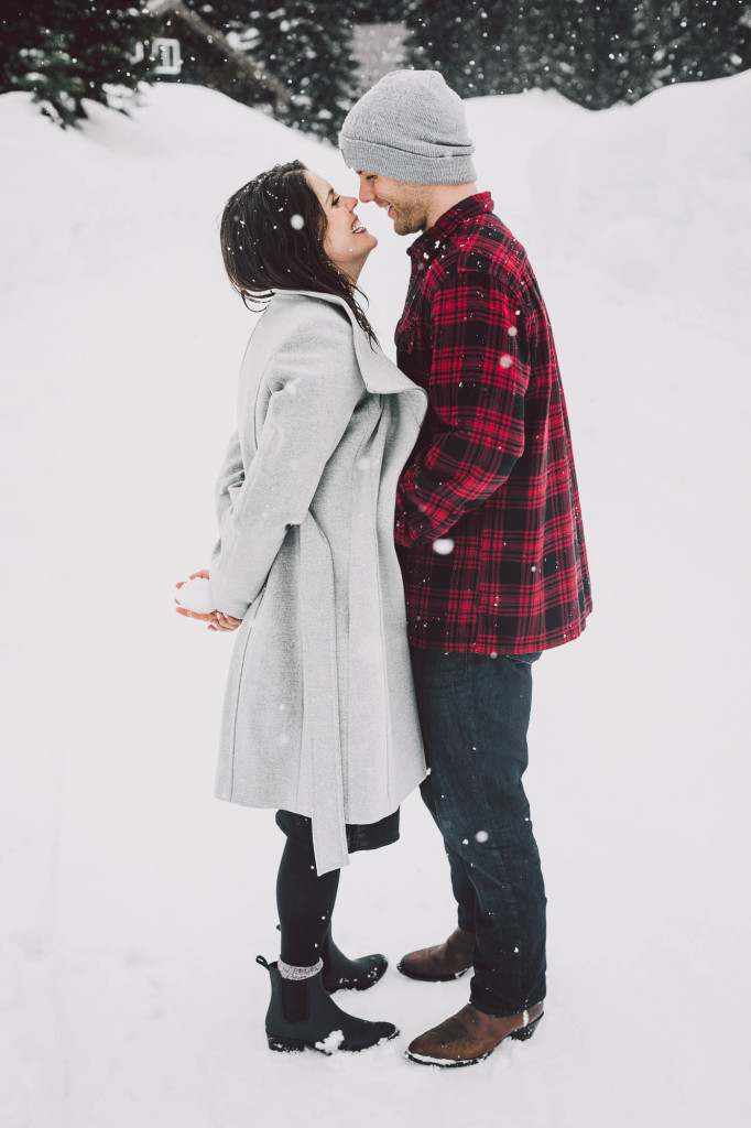 Winter Engagement Session in the Cascades